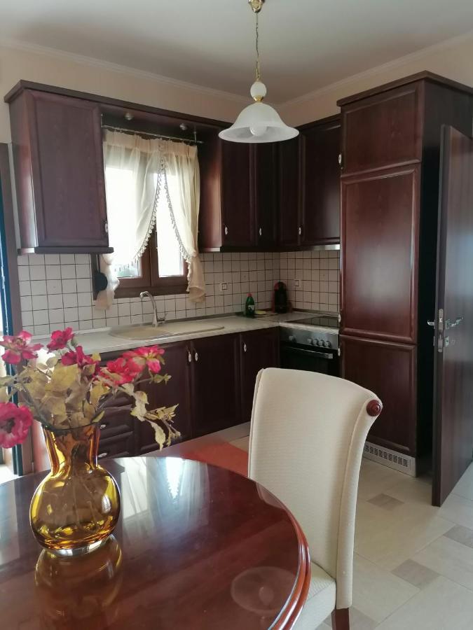 Nikitihouse Apartments 1 ภายนอก รูปภาพ