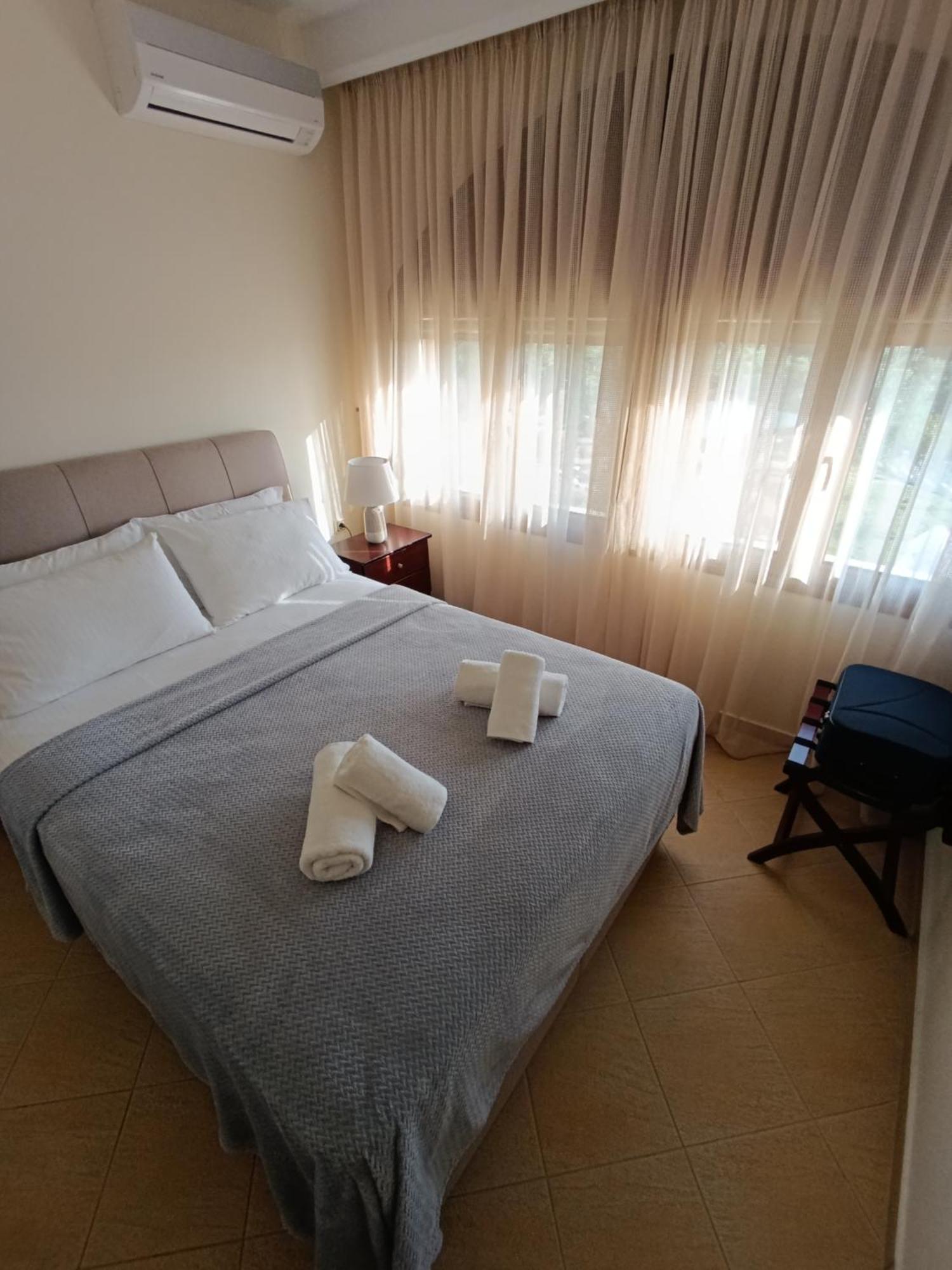 Nikitihouse Apartments 1 ภายนอก รูปภาพ